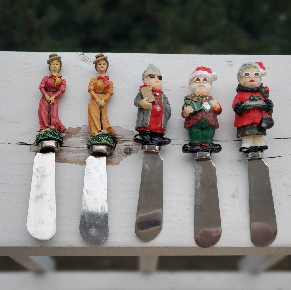 Festive Vintage Spreaders Set